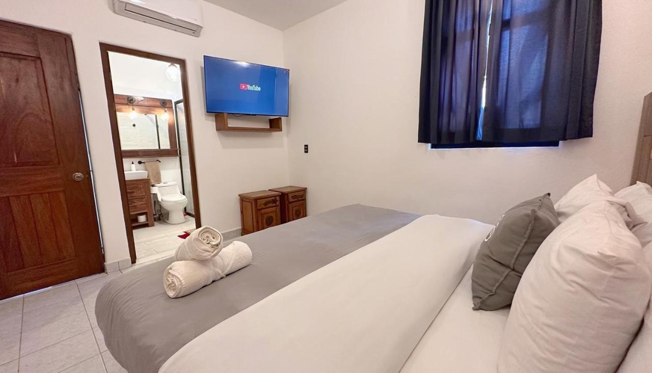 Hotel Tres Santos Troncones Dış mekan fotoğraf