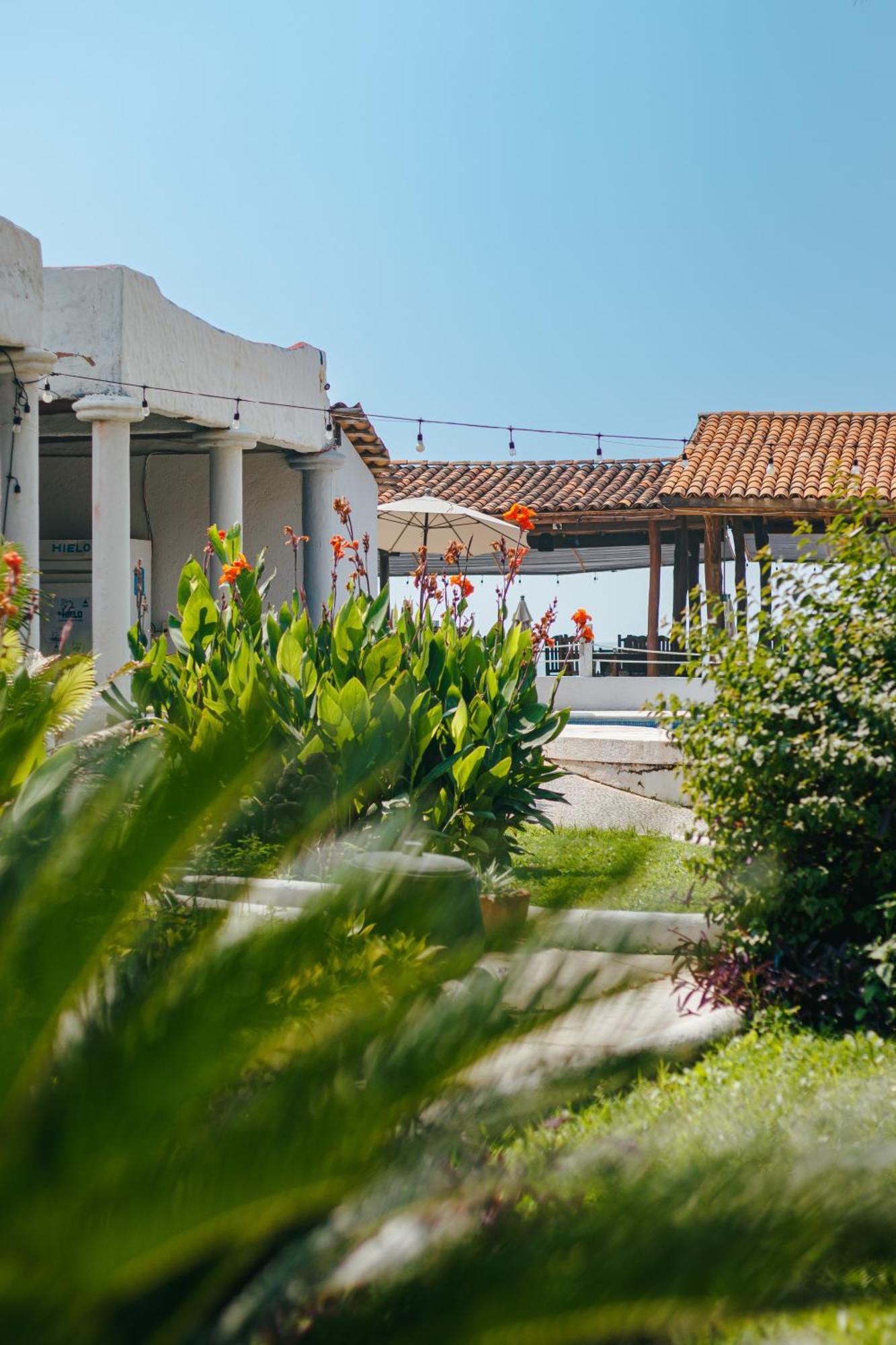 Hotel Tres Santos Troncones Dış mekan fotoğraf